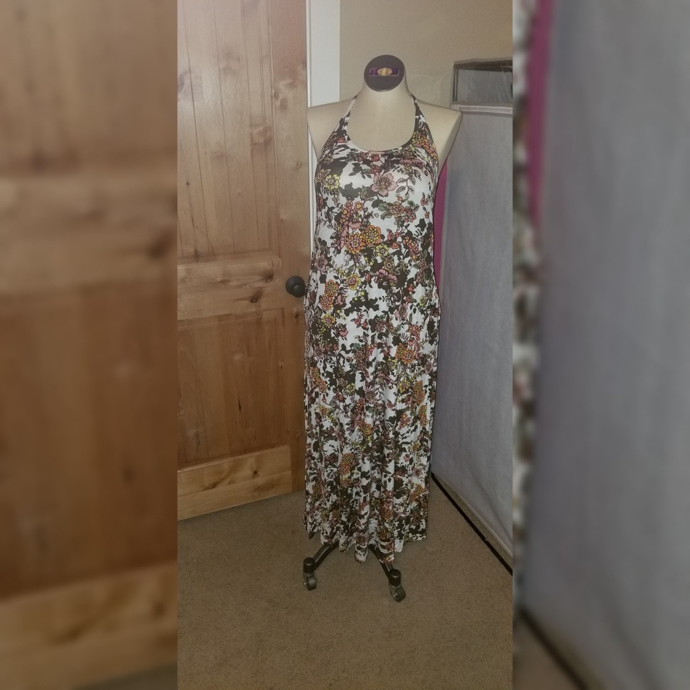 Floral T-Back Maxi Dress